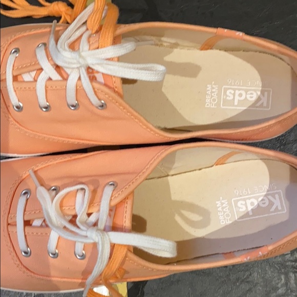 Pink Keds - Picture 4 of 8